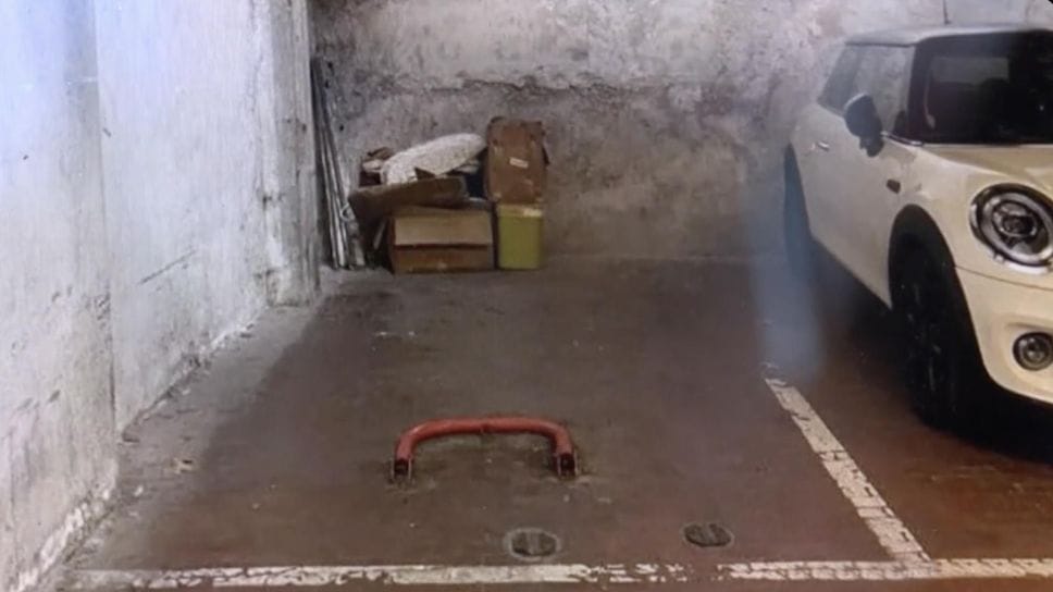 PAROLE - Il posto fisso, ma quello dell’auto