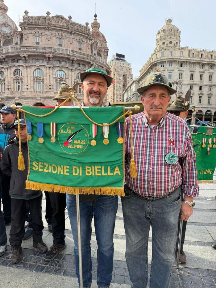 Gli alpini biellesi a Genova per l’Adunata. «Sarà la mia ultima da presidente», dichiara Marco Fulcheri