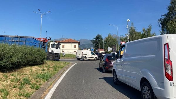 È un incubo la prima mattina con il ponte semichiuso
