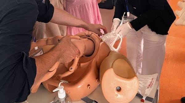 All’Asl il corso per l’Odon device, il dispositivo per aiutare il parto