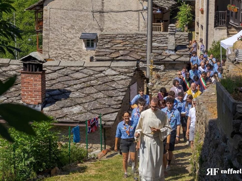 Bagneri in festa per il patrono San Bernardo. Fotogallery