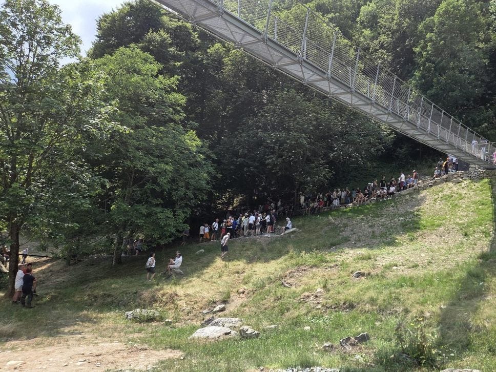 Inaugurata la passerella: a Piedicavallo il ponte sospeso di Fontanamora è il più lungo del Piemonte. Fotogallery