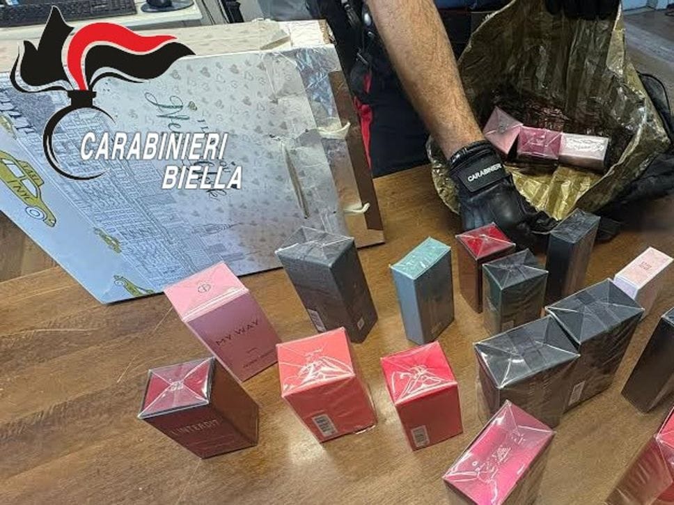 Colpo da 2500 euro in profumeria per una banda di sudamericani