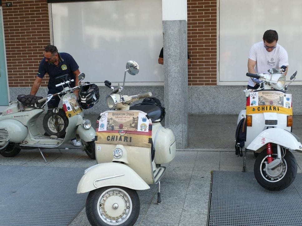 Biella celebra i 75 anni del Vespa Club tra passione, storia e solidarietà. Fotogallery