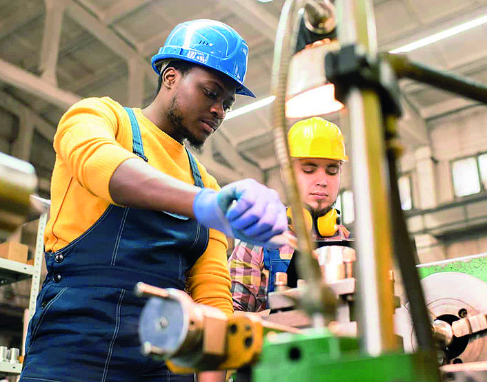 Redditi e Irpef: ecco quanto pesa  il lavoro straniero nella nostra provincia