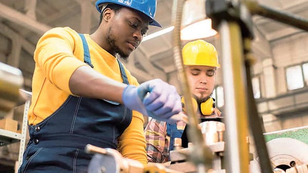 Redditi e Irpef: ecco quanto pesa  il lavoro straniero nella nostra provincia
