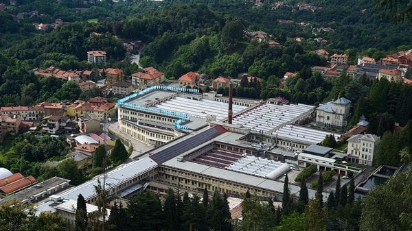 Lanificio Zegna, accordo integrativo sul contratto: per i dipendenti un premio-presenza mensile da 100 euro