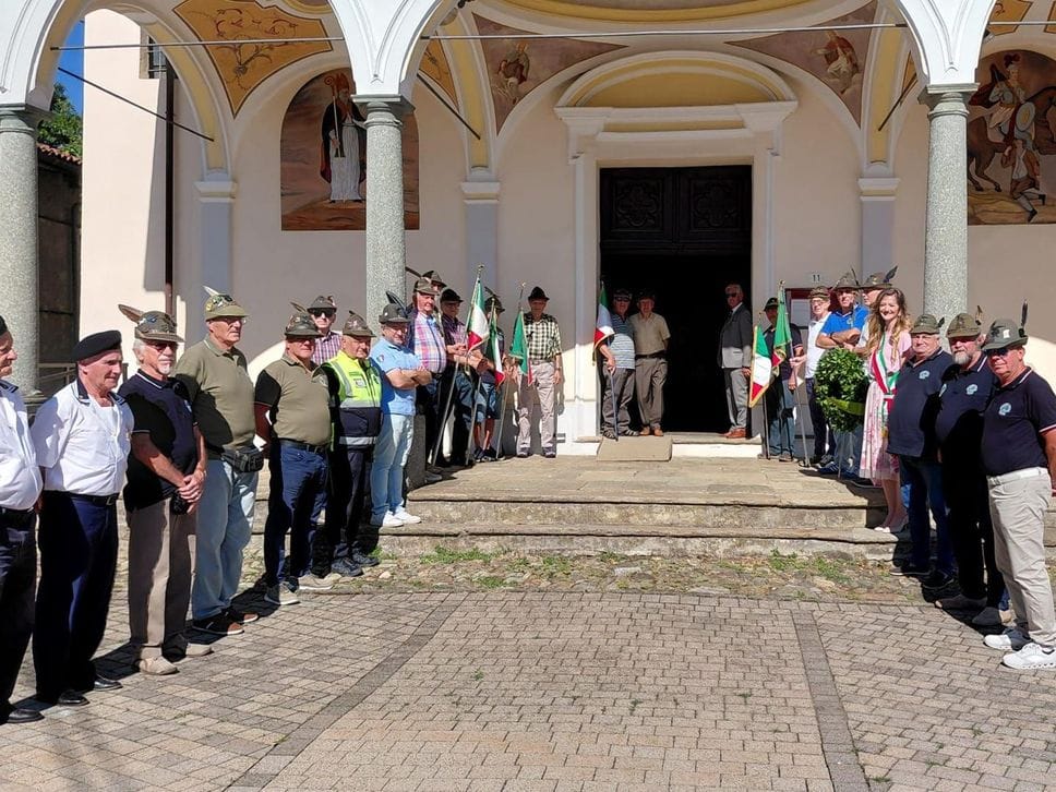 A Sala festa per i 40 anni da capogruppo alpini di Roberto Tessarolo. Fotogallery