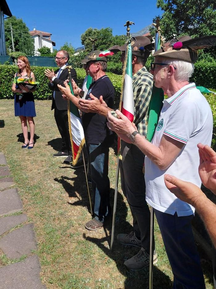 A Sala festa per i 40 anni da capogruppo alpini di Roberto Tessarolo. Fotogallery