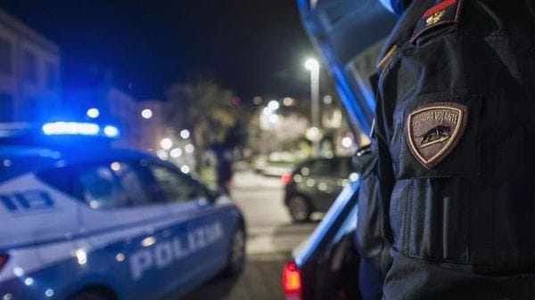 Pesante lite in piazza Martiri a Biella, interviene la polizia
