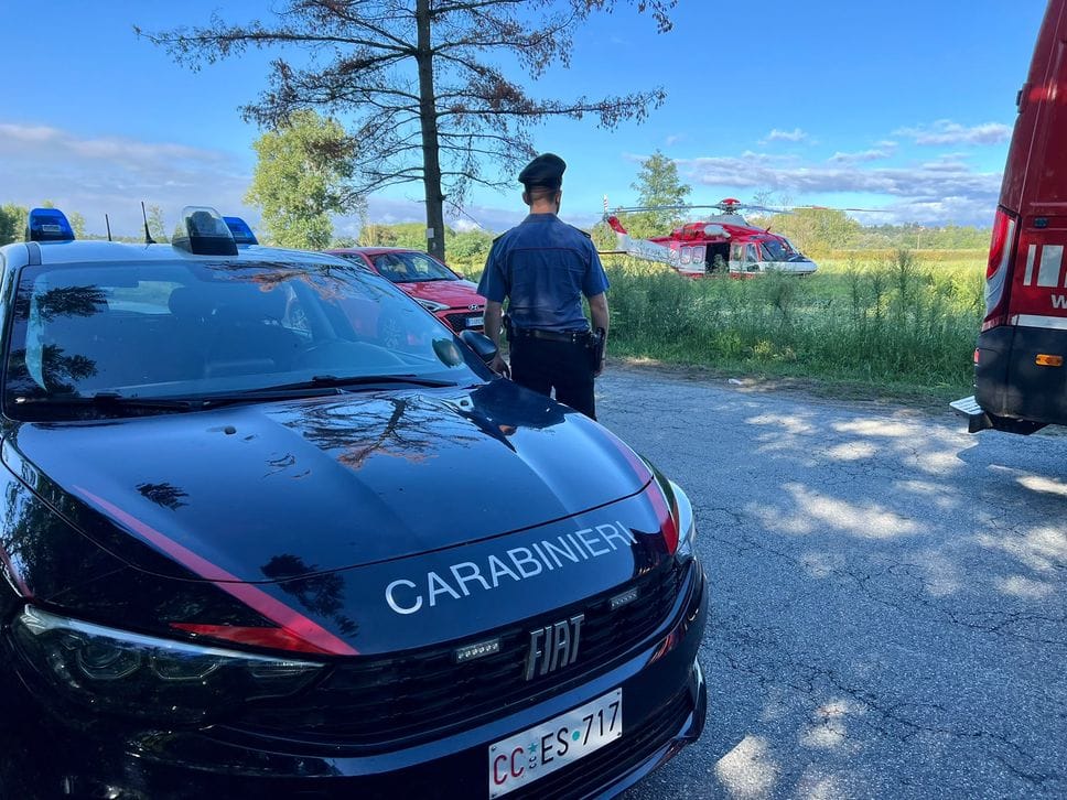 Attraversa il guado a Castelletto Cervo in bici e viene travolto da un’onda: disperso