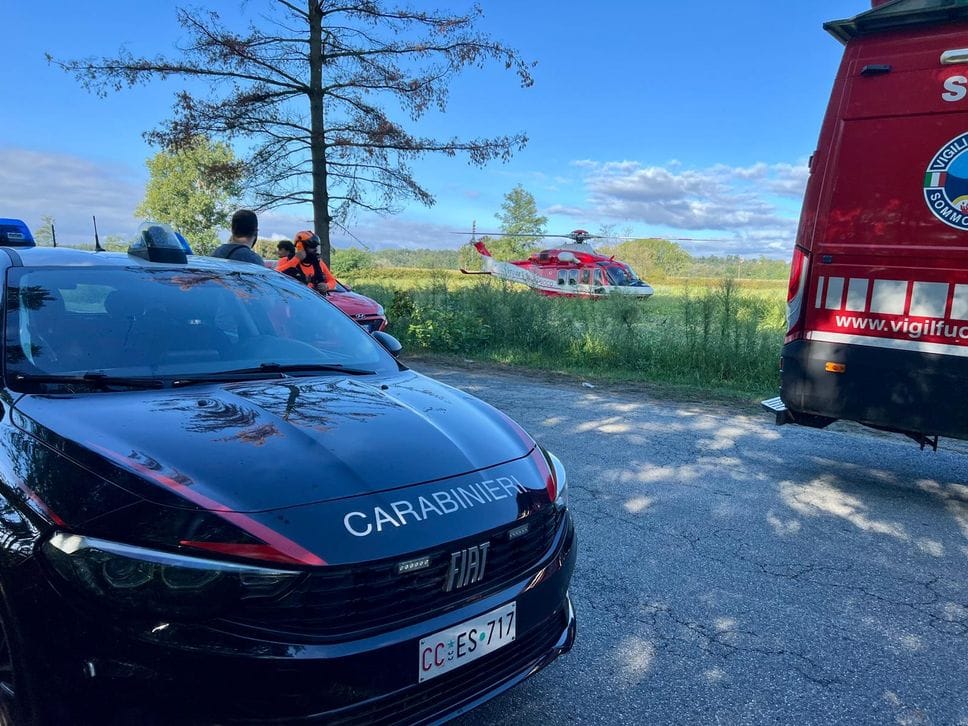 Attraversa il guado a Castelletto Cervo in bici e viene travolto da un’onda: disperso