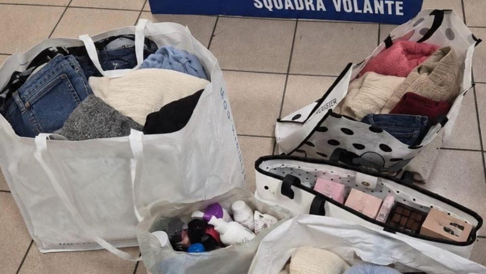 Denunciate due donne per furto aggravato