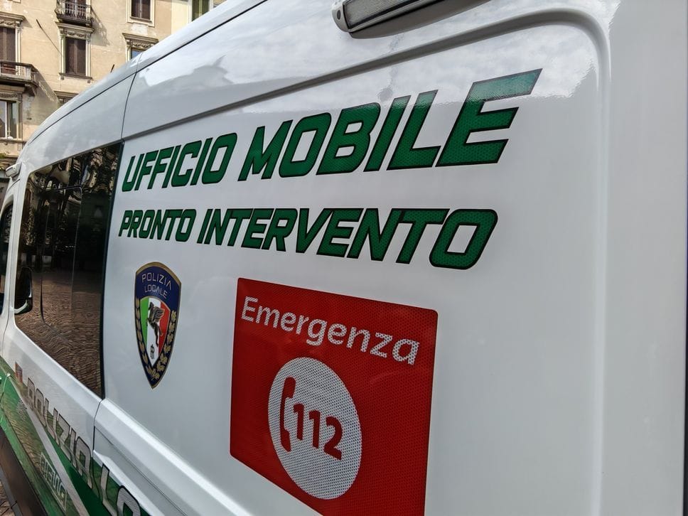 Il nuovo furgone della polizia locale contro le truffe