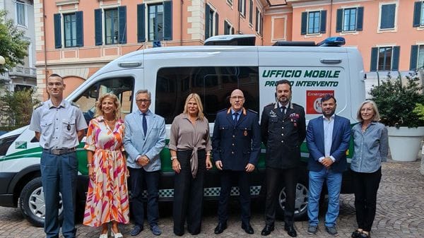 Il nuovo furgone della polizia locale contro le truffe