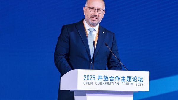Maurizio Rasero lascia la presidenza di Banca di Asti