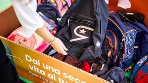 Solidarietà: al centro commerciale Gli Orsi  raccolti 150 zaini scolastici destinati a chi ne ha più bisogno