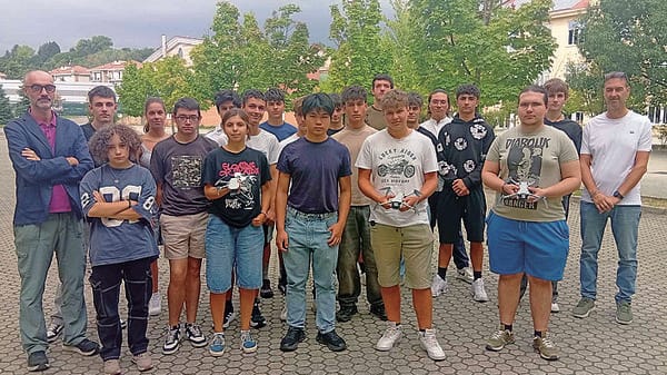Corso di droni tra tecnologia e inclusione: 21 allievi hanno conseguito l’attestato di “Pilota remoto”