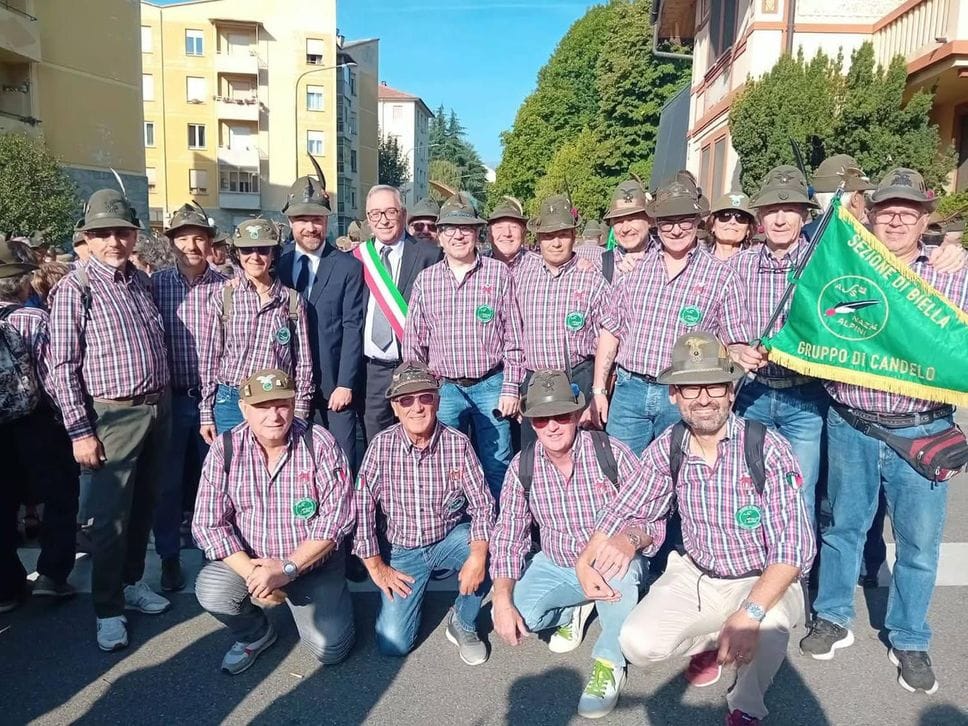 Gli alpini biellesi a Pinerolo per il raduno del 1° Raggruppamento. Le foto