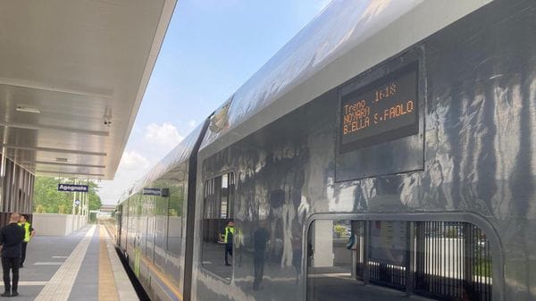 Furto di rame,                                            ritardi e treni cancellati sulla Biella-Novara