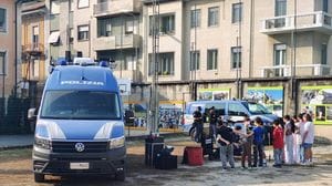 La polizia presenta le proprie attività ai bambini