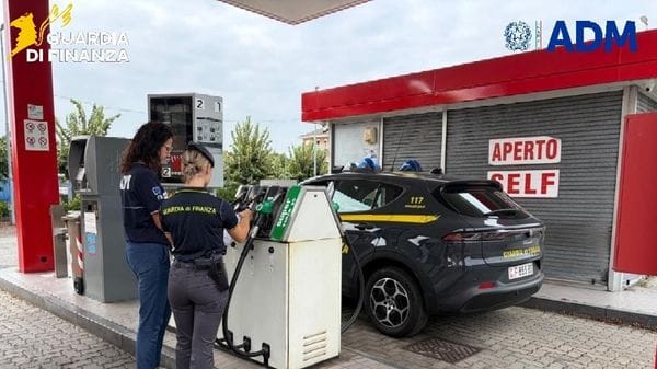 Sequestrati 20mila litri di gasolio dalla finanza