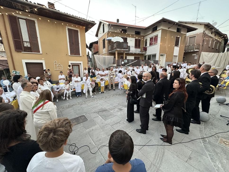 Tutte le foto dell’inaugurazione della piazza del Cantun Sora di Occhieppo Inferiore