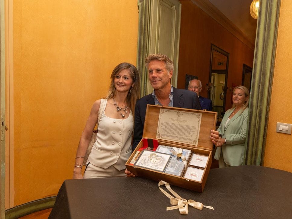 In tanti per il principe Emanuele Filiberto a Biella. Fotogallery